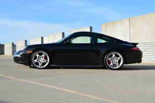 Porsche 911 Carrera S Coupe (2006)