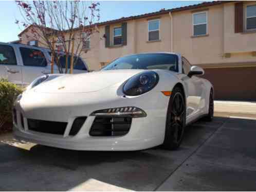 2015 Porsche 911 GTS