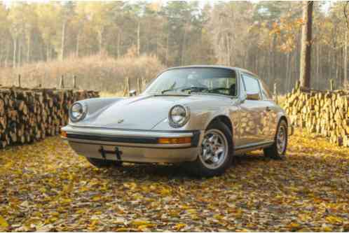 Porsche 911 (1975)