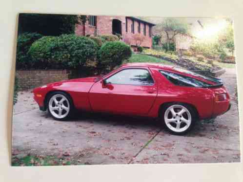 Porsche 928 (1980)