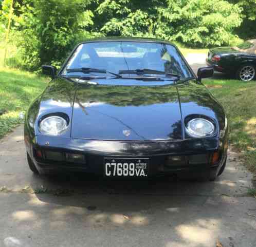 Porsche 928 (1984)