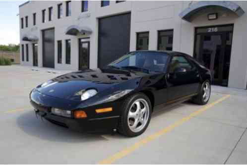 Porsche 928 GTS (1995)