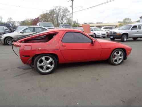 Porsche 928 (1981)