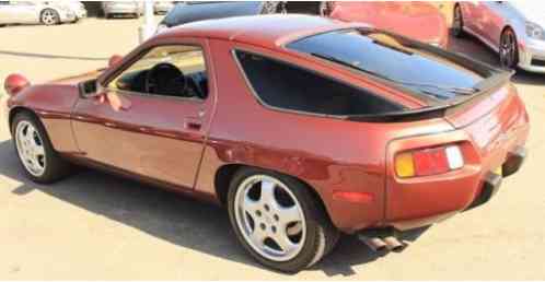 Porsche 928 S (1985)