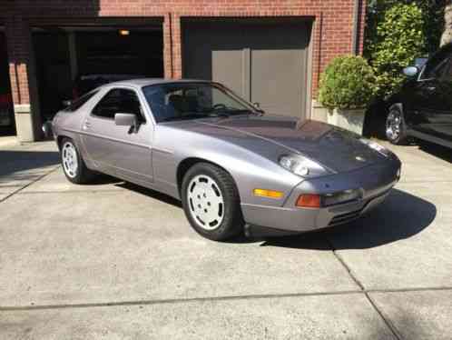 Porsche 928 S4 SPORTS COUPE (1987)