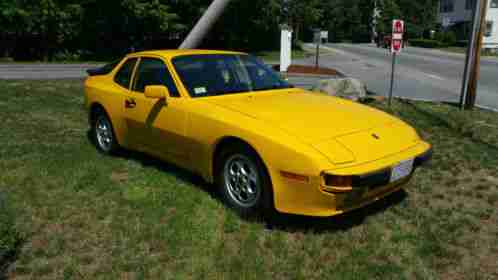 Porsche 944 (1987)