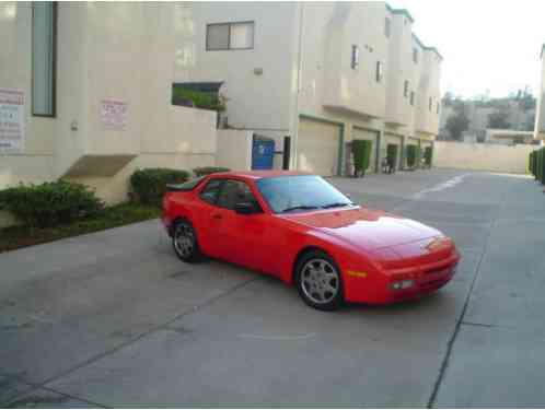 Porsche 944 (1987)