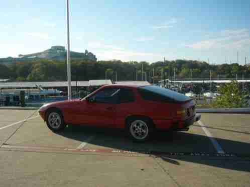 Porsche 944 924S (1987)