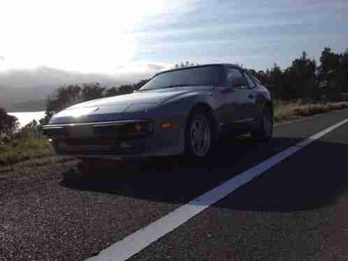 1983 Porsche 944 Base