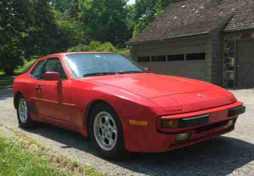 Porsche 944 (1985)