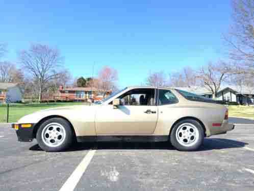 Porsche 944 (1987)