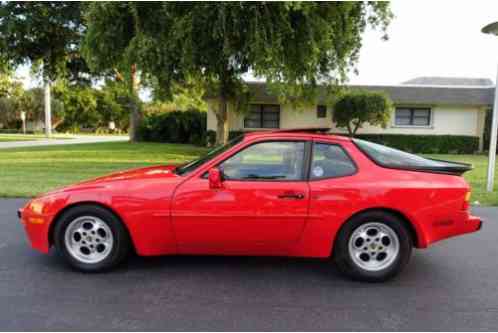 1986 Porsche 944 COUPE 2 -DOOR