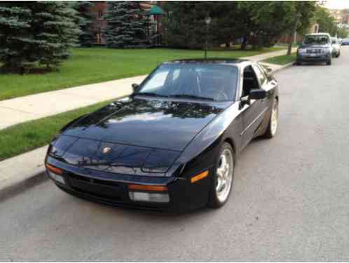 Porsche 944 Turbo S (1989)