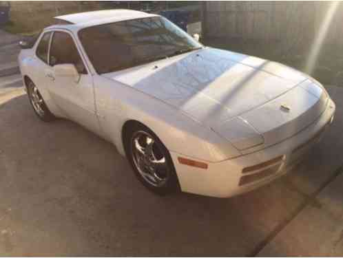 Porsche 944 Turbo S (1989)