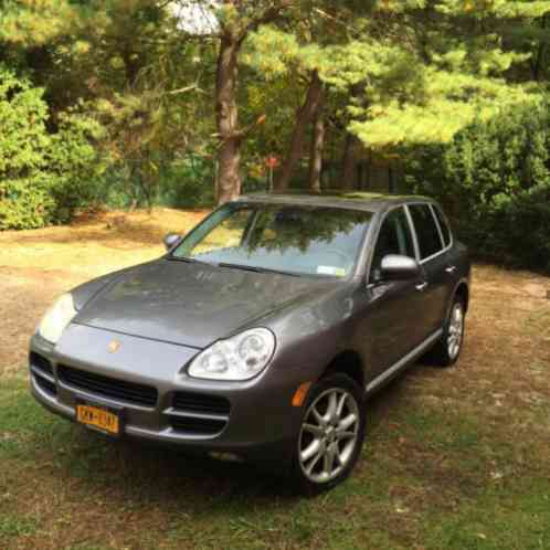 Porsche Cayenne (2004)