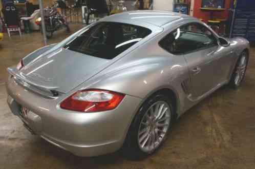 Porsche Cayman S (2006)