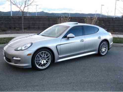 2013 Porsche Panamera 4