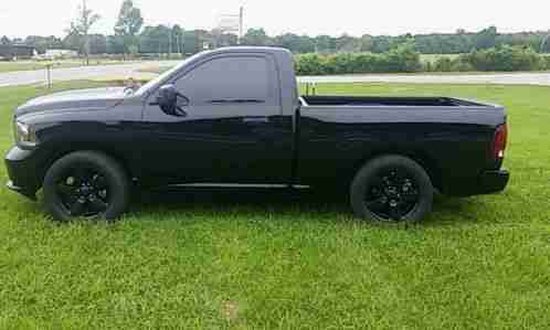 Ram 1500 Black Ram Express (2015)