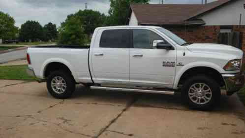 Ram 3500 Dodge Ram 4WD Crew Cab (2015)