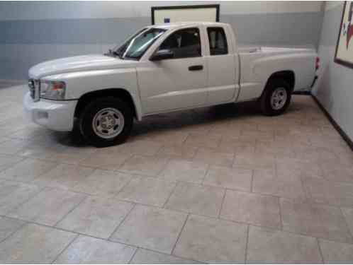 Ram Dakota ST Ext Cab 3. 7 V6 2WD (2011)