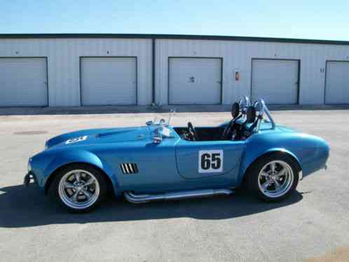 Replica/Kit Makes Cobra Roadster (1966)