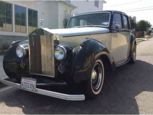 Rolls-Royce Silver Shadow (1951)