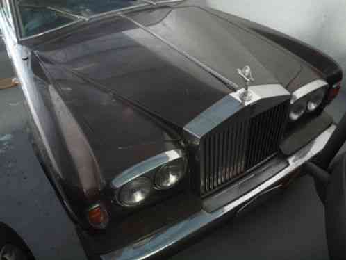 Rolls-Royce Silver Shadow (1977)