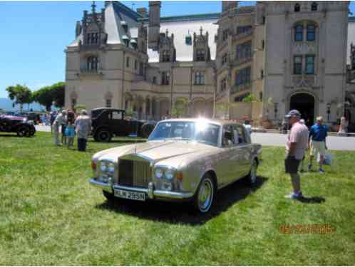 Rolls-Royce Silver Shadow (1975)