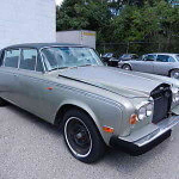 Rolls-Royce Silver Shadow (1976)