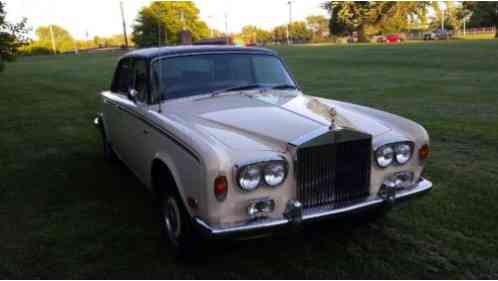 1975 Rolls-Royce Silver Shadow right hand drive