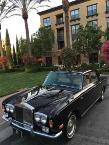 Rolls-Royce Silver Shadow Silver (1972)