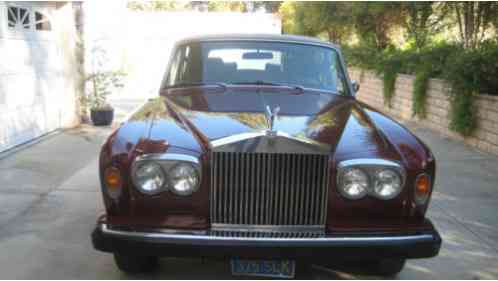 Rolls-Royce Silver Shadow SILVER (1976)