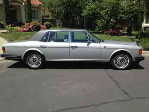 1990 Rolls-Royce Silver Spirit/Spur/Dawn