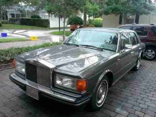 1989 Rolls-Royce Silver Spirit/Spur/Dawn