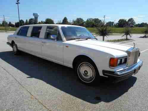 1989 Rolls-Royce Silver Spirit/Spur/Dawn Limousine