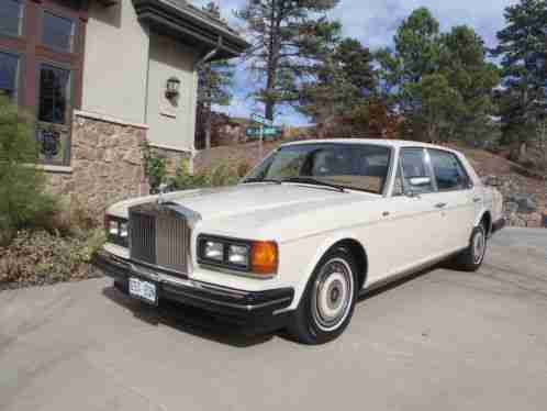 1989 Rolls-Royce Silver Spirit/Spur/Dawn Long Wheel Base