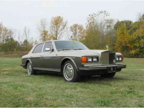 Rolls-Royce Silver Spirit/Spur/Dawn (1983)