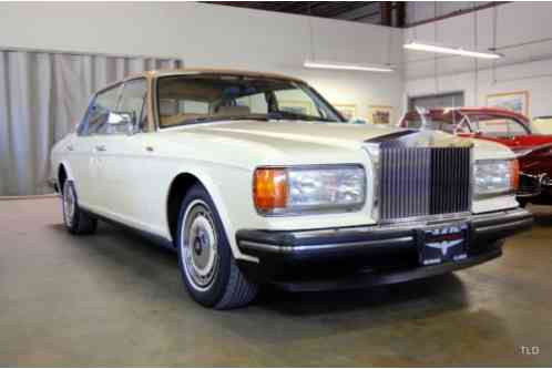 1994 Rolls-Royce Silver Spirit/Spur/Dawn silver Spur III 4 door