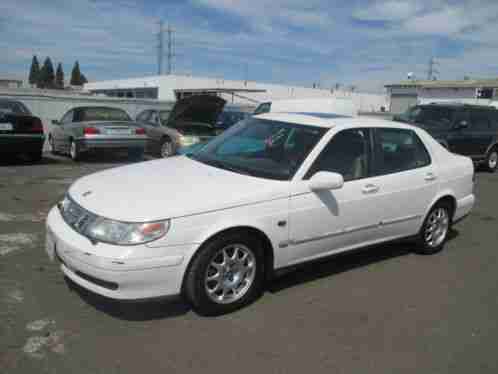 2001 Saab 9-5- show original title