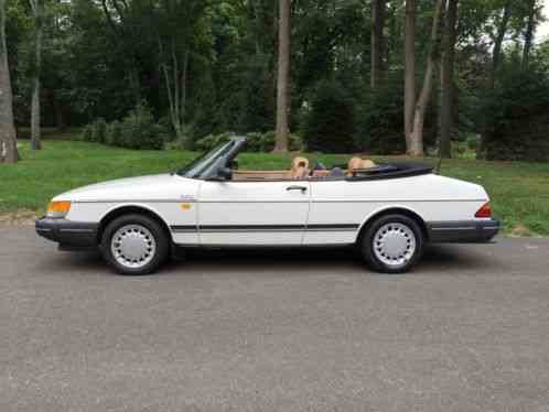 Saab 900 900 Convertible (1990)