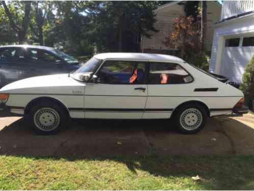 1983 Saab 900 Delux