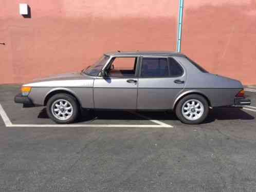 Saab 900 (1985)