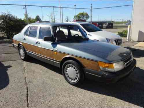 1989 Saab 900 wood edition