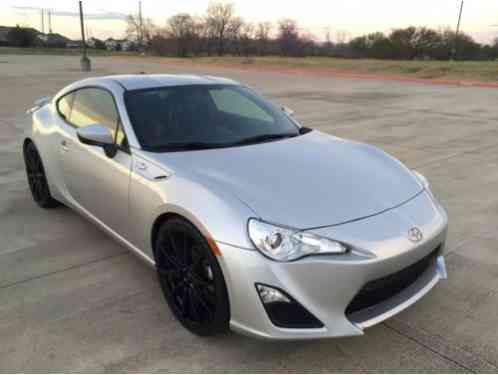 Scion FR-S (2014)