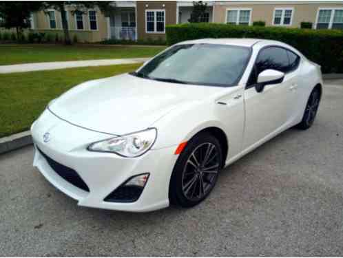 Scion FR-S (2013)