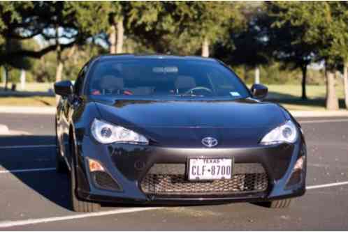 Scion FR-S (2013)