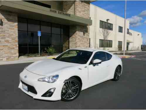 Scion FR-S (2015)