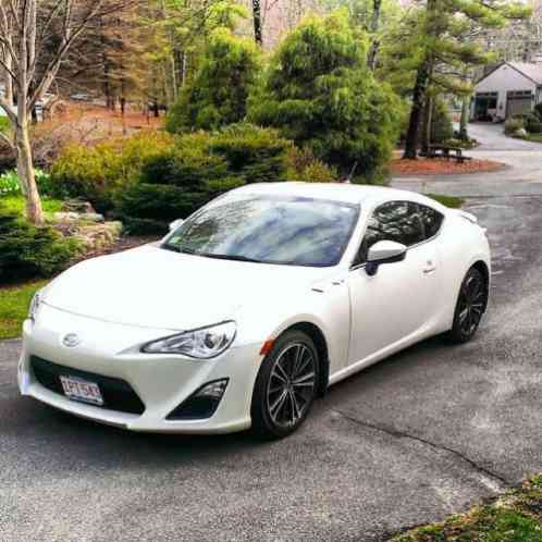 Scion FR-S (2013)