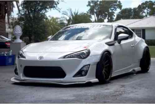 Scion FR-S (2013)