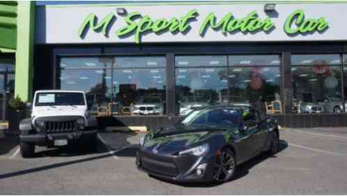 Scion FR-S 2dr Cpe Man Monogram (2014)